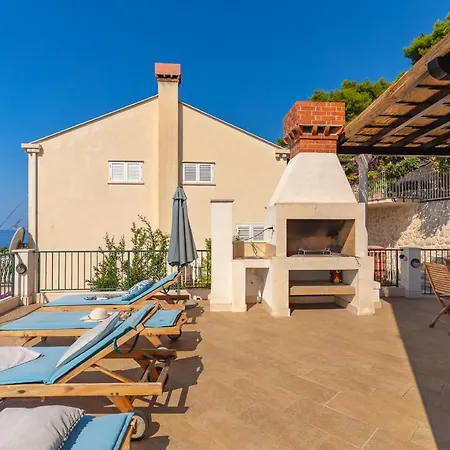 Ater A8 * Ντουμπρόβνικ
